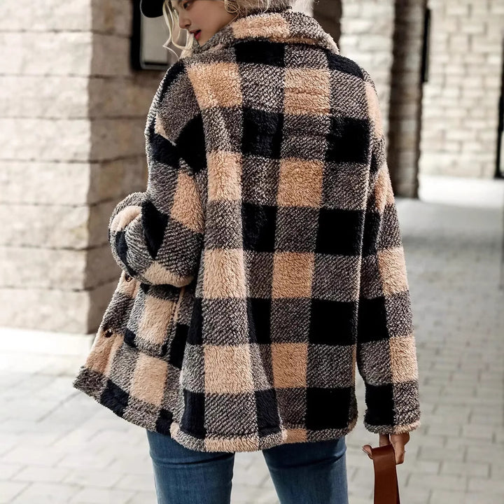 Ladies Comfortable Checked Fleece Jacket in Casual Chic Style