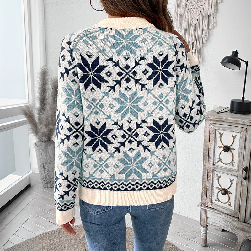Knit sweater for women with winter snowflake pattern Lune London