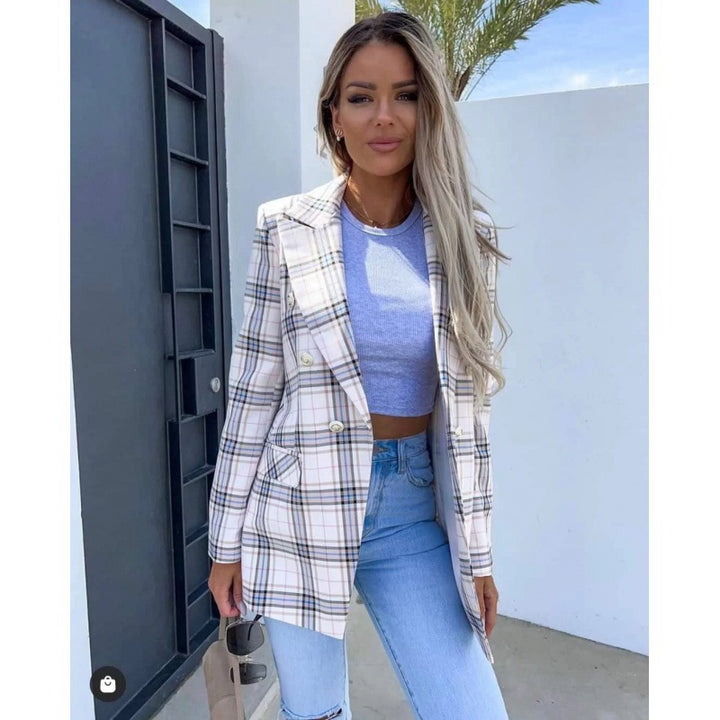 Plaid women's blazer with double-breasted buttons and stylish details Lune London
