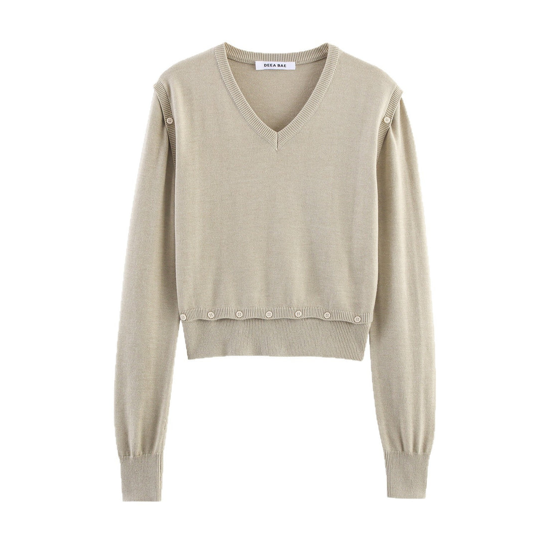 Trendy cropped sweater for women with button details Lune London