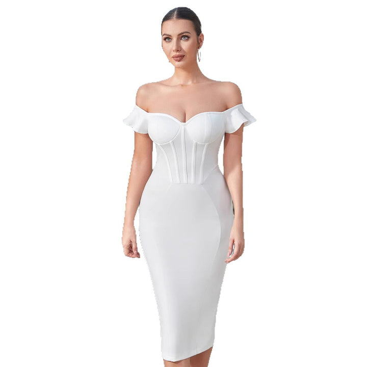 Robe moulante pour femme avec design décolleté et look corset Chic & Stil