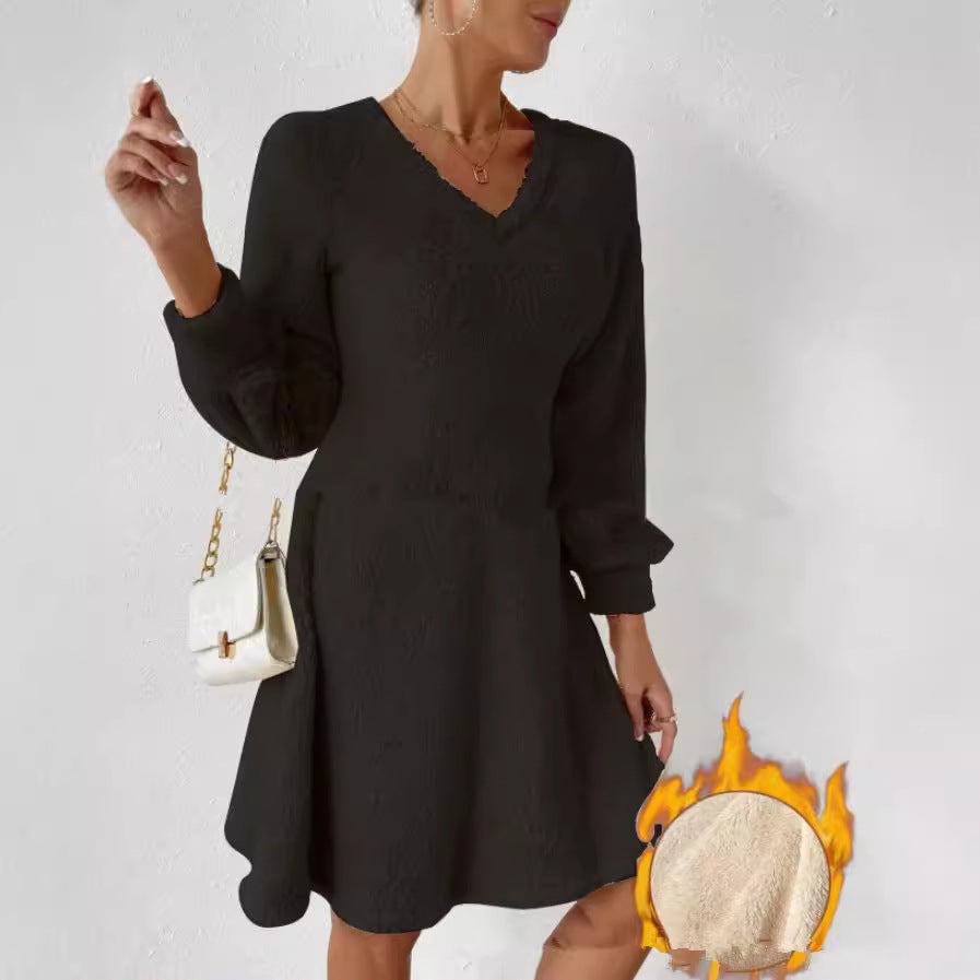 Fluid V-neck dress for women with long sleeves and soft fleece Lune London
