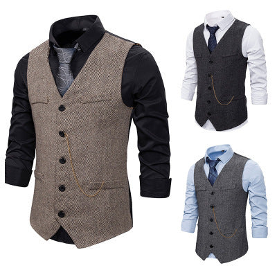 Elegant men's suit vests in herringbone pattern with practical pockets Lune London