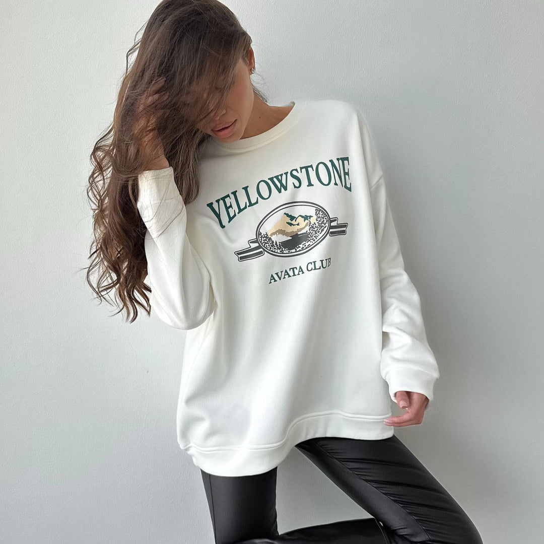 Casual sweater for women with creative mountain pattern and comfortable fit Lune London