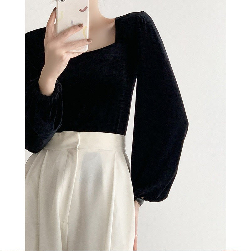 Women elegant knit top with puff sleeves and charming square neckline