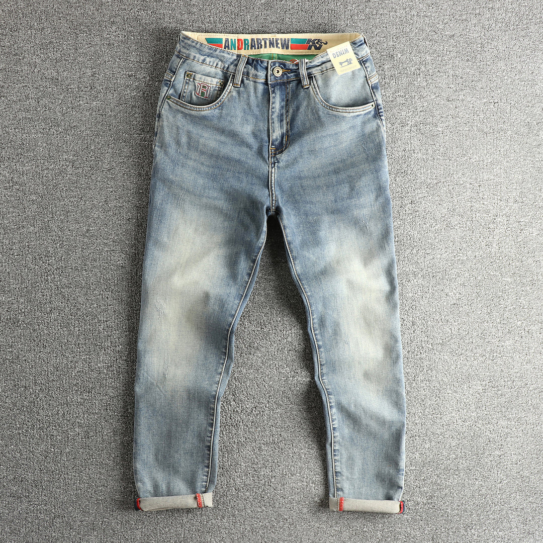 Slim Fit Jeans for women with a stylish distressed look and a practical cuff Lune London