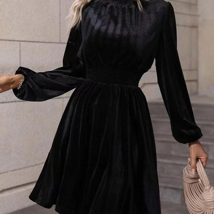 Smocked velvet dress for ladies Lune London