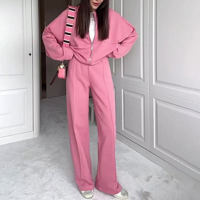 Casual set for women in soft fleece with jacket and pants Lune London