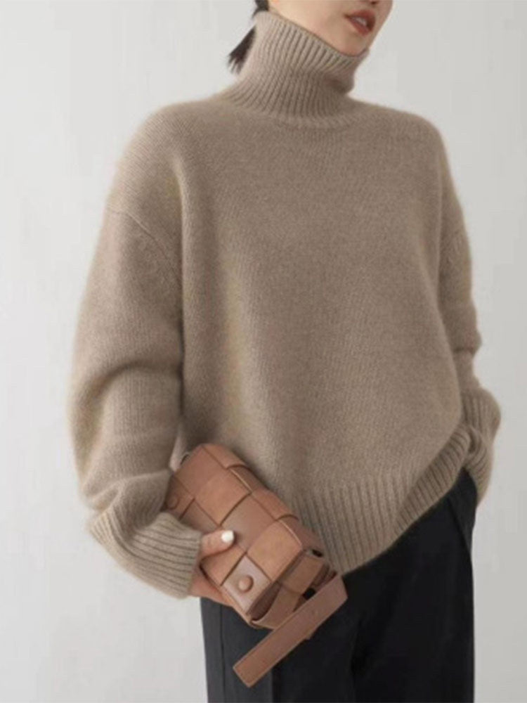 Ladies cozy turtleneck sweater in high quality wool Lune London