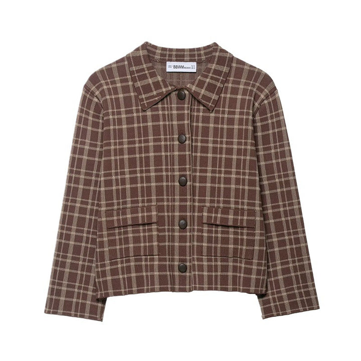 Short checkered jacket for women with large patched pockets and elegant button details Lune London