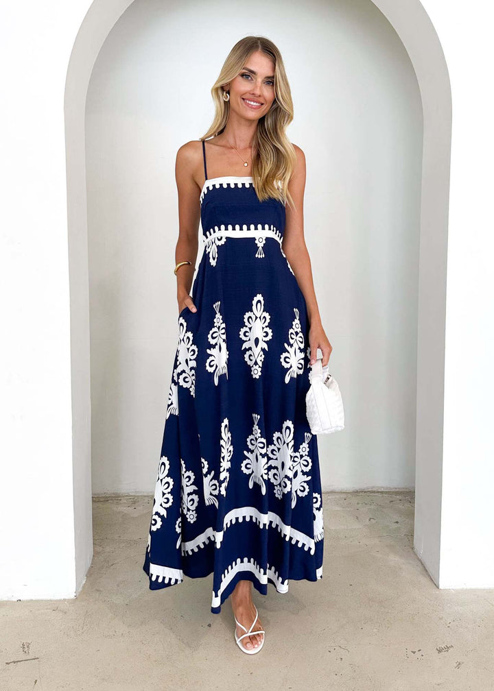 Summer dress for women with elegant embroidery Chic & Stil