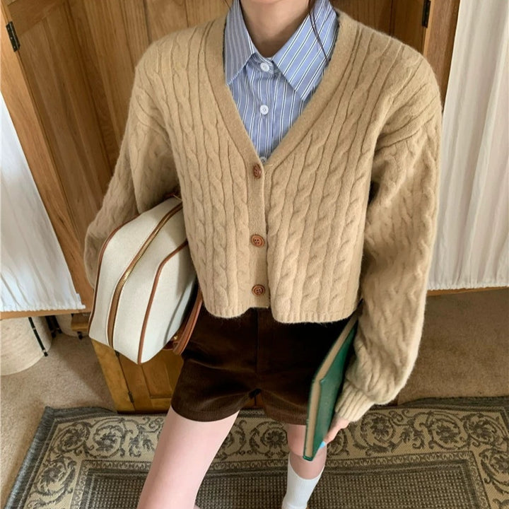 Cardigan en tricot ample pour femme avec motif en torsades et fermeture à boutons Chic & Stil