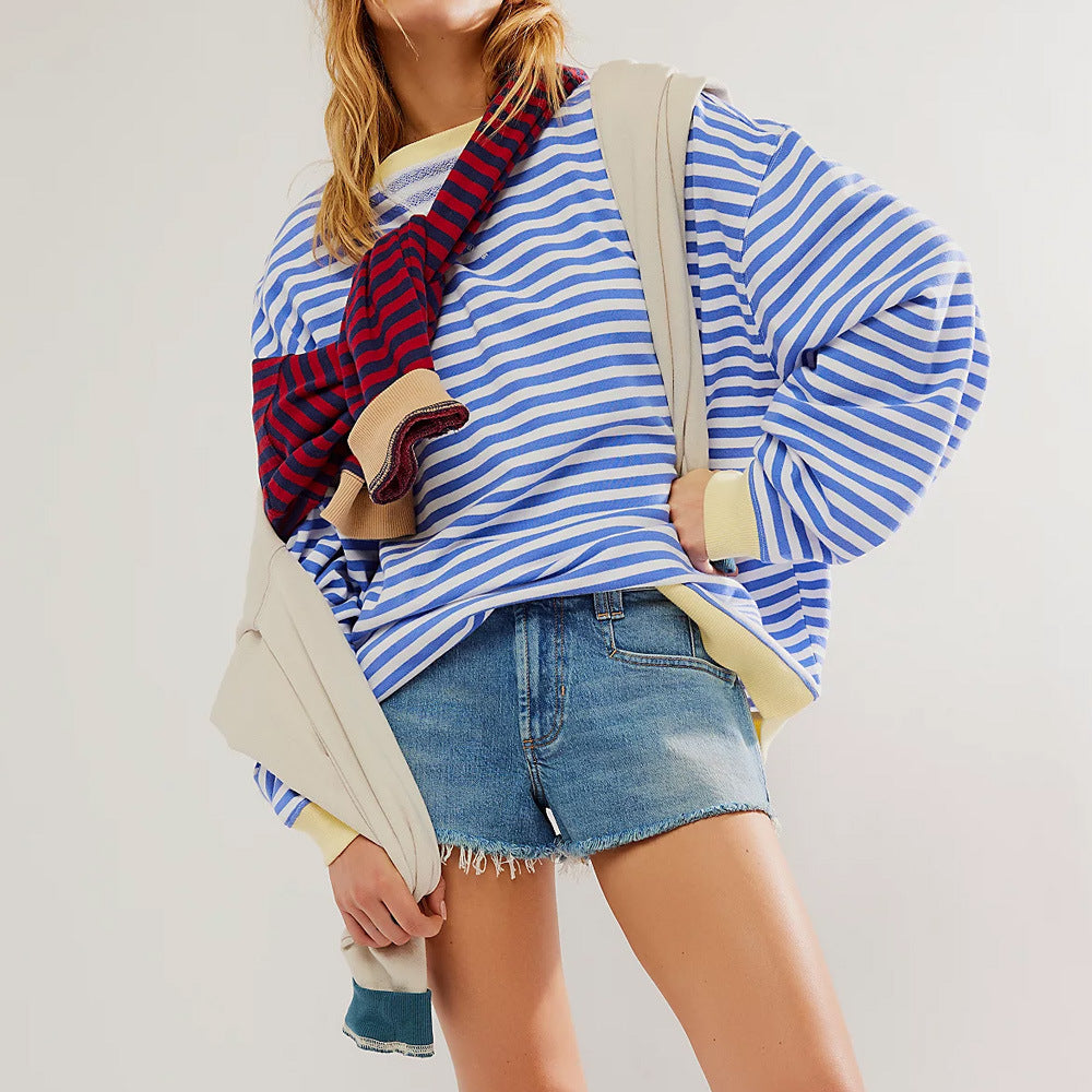 Casual sweatshirt for women with colorful striped pattern and comfortable fit Lune London