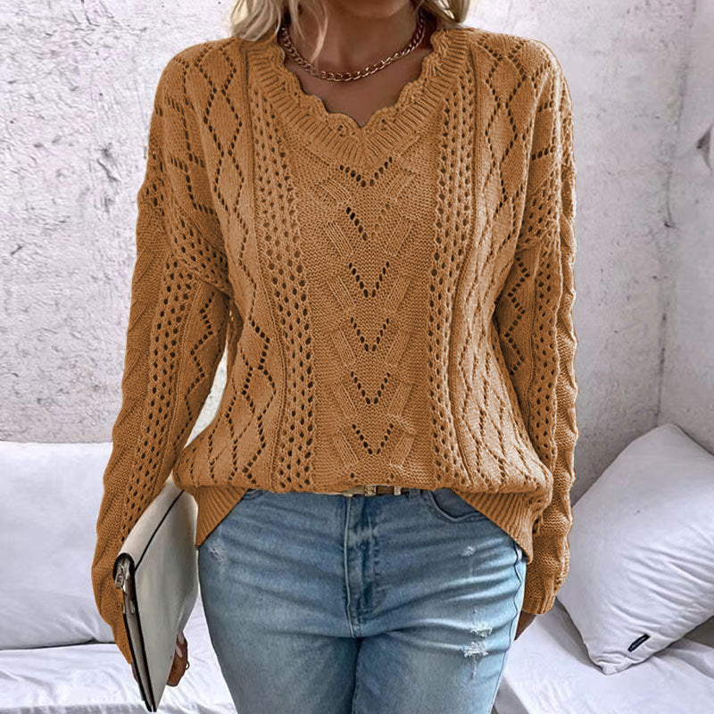 Pullover tricoté pour femmes avec des structures en maille raffinées et décolleté en V Chic & Stil