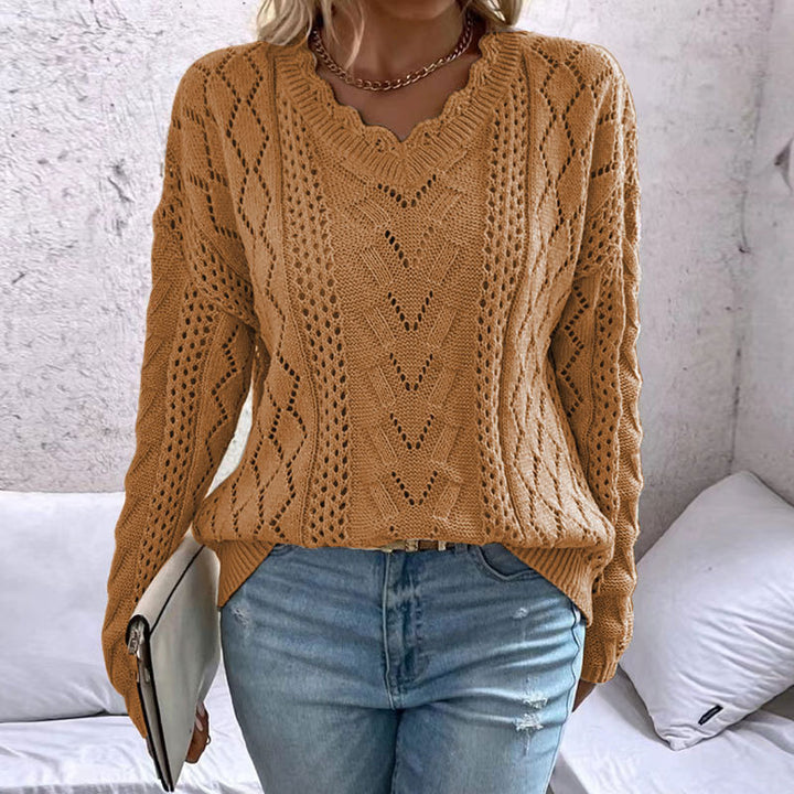 Pullover tricoté pour femmes avec des structures en maille raffinées et décolleté en V Chic & Stil