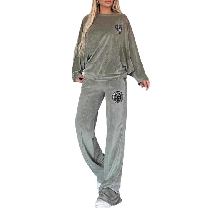 Ensemble décontracté en velours pour femme avec coupe douce Chic & Stil
