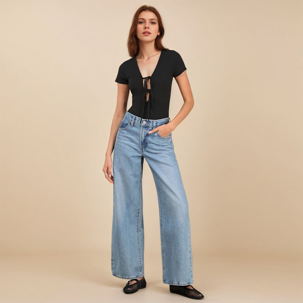 Trendy V-neck women's bodysuit with adjustable detail Chic & Stil