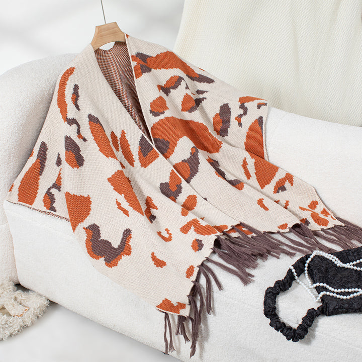 Women's soft scarf with fringe design Lune London
