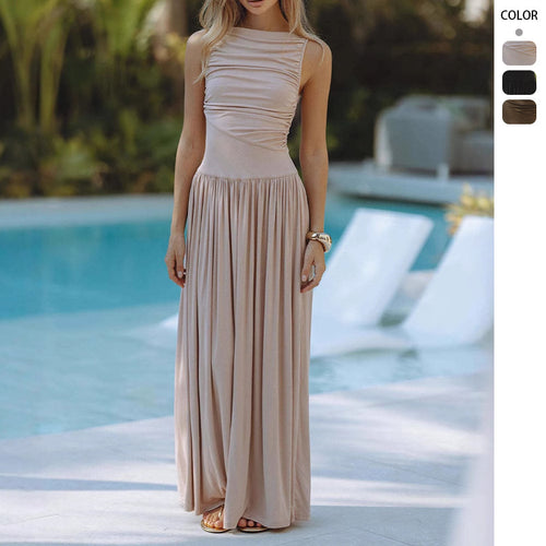 Elegant maxi dress for women with pleats and high waist Chic & Stil