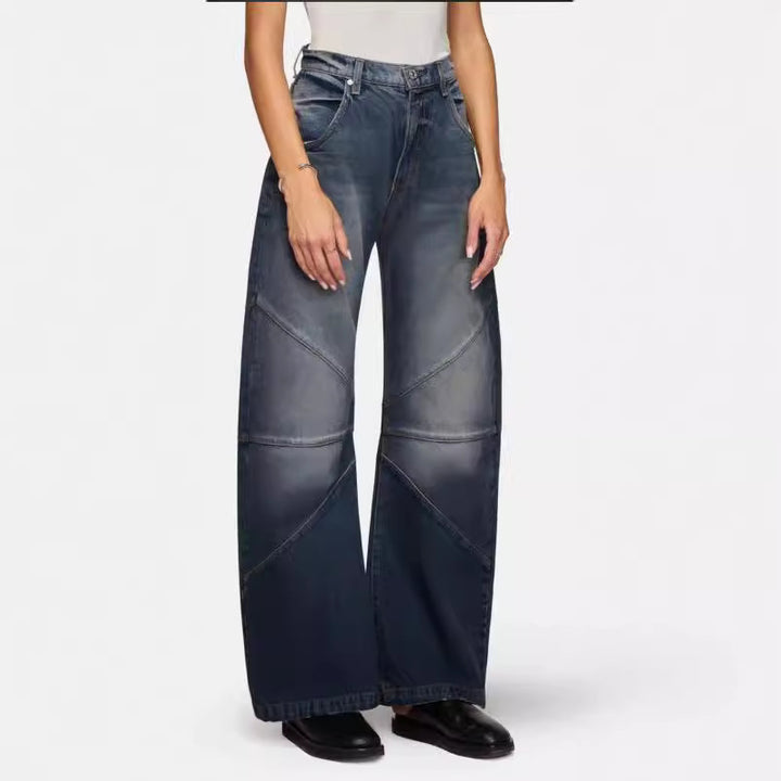 Women's wide jeans with unique seam design in trendy style Lune London