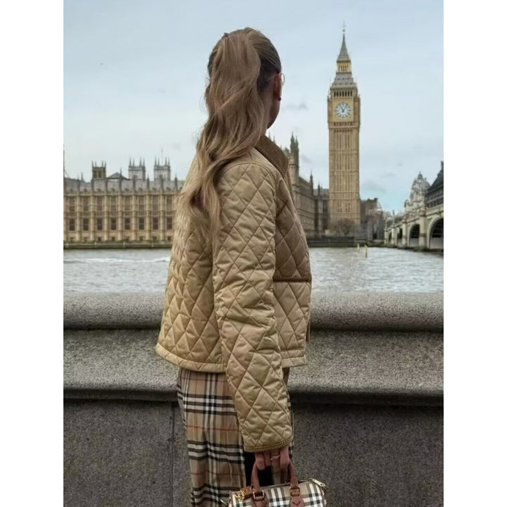 Quilted transitional jacket for women with corduroy collar and practical pockets Lune London
