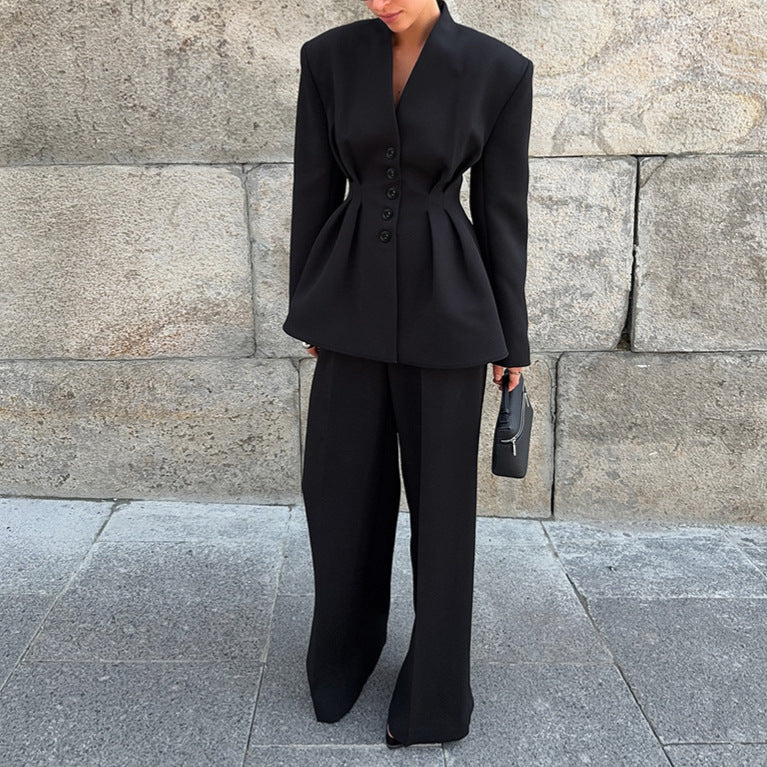 Fitted suit jacket for women with wide pants Lune London