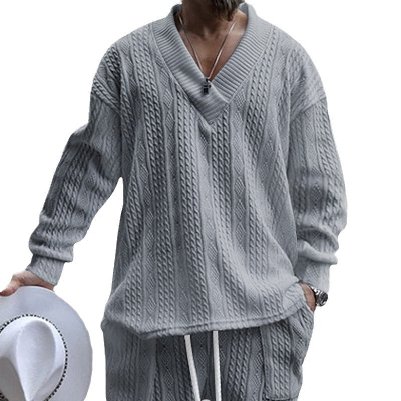 Lune London | Men's casual knit sweater with V-neck and cable pattern