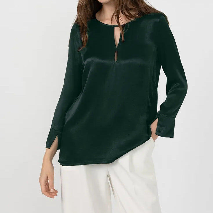 Ladies Elegant blouse with an innovative opening design and a cozy material Lune London