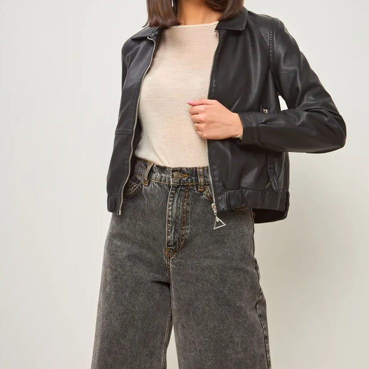 Trendy women's bomber jacket in vegan leather Lune London