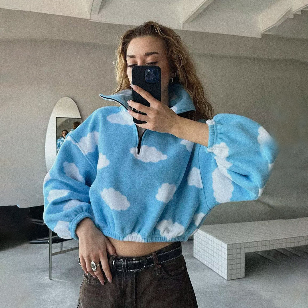 Short sweater for women with cloud pattern Lune London