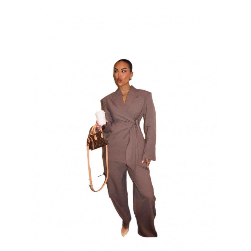 Lune London fitted blazer and pants set for women
