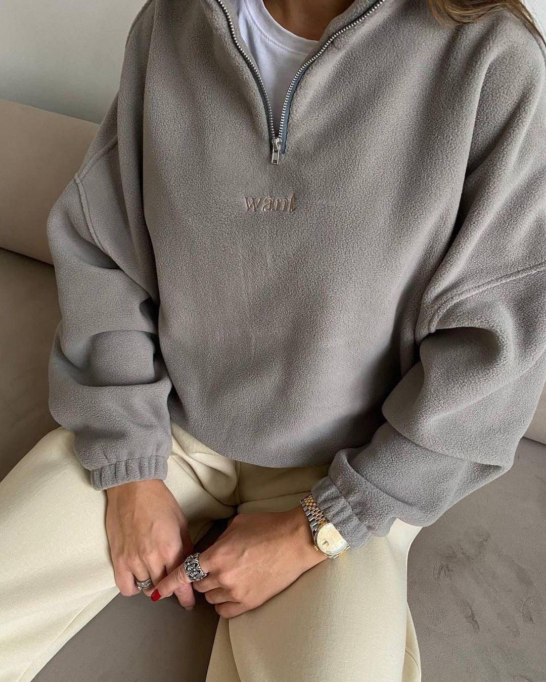 Trendy women's fleece pullover with half-zip and dropped shoulder Lune London