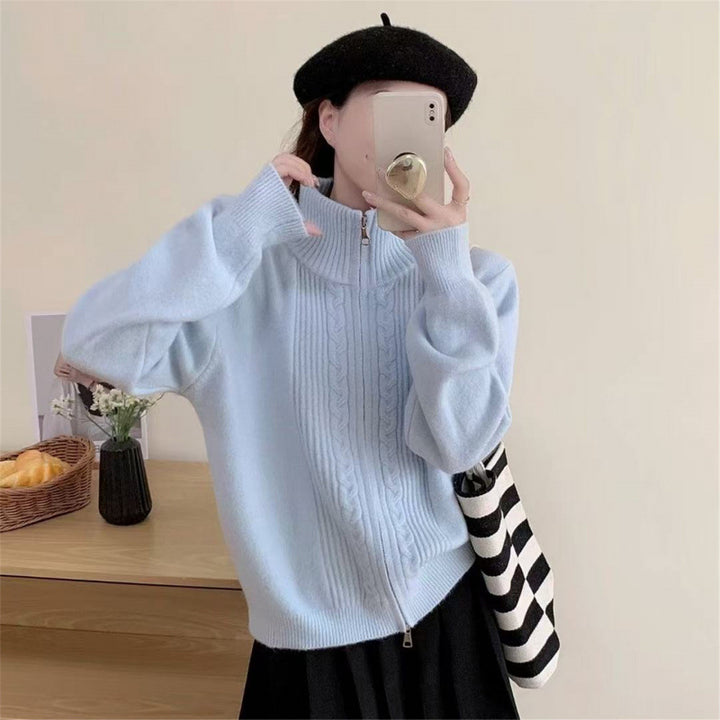 Cardigan féminin avec col zippé et matériau de haute qualité Chic & Stil