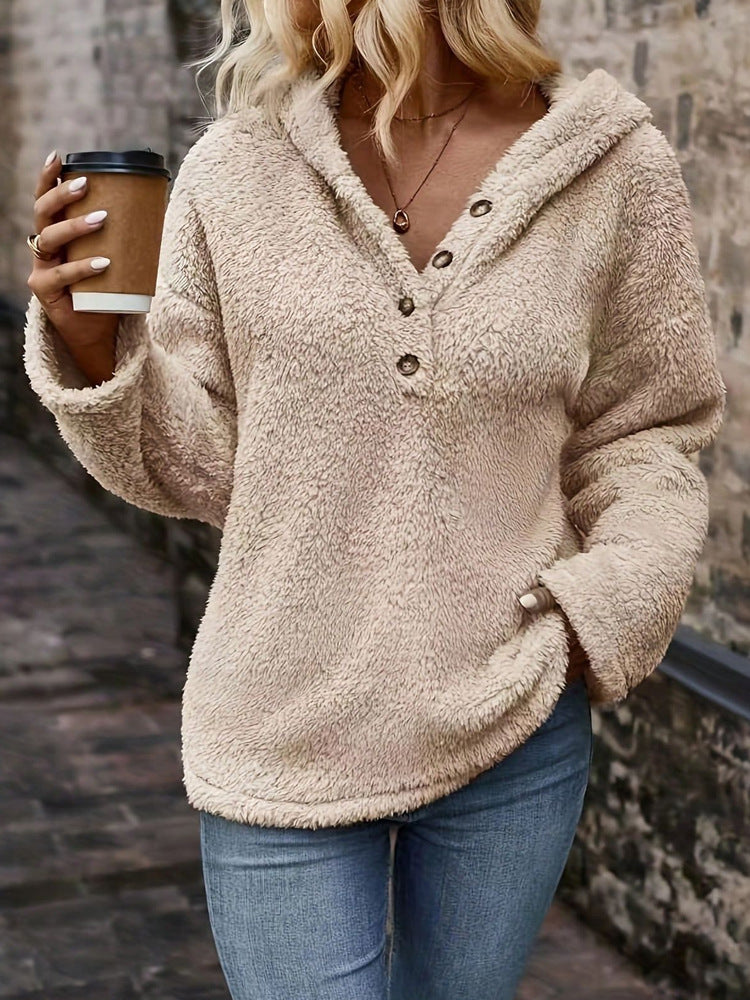 Ladies comfortable pullover and fleece with button placket Lune London