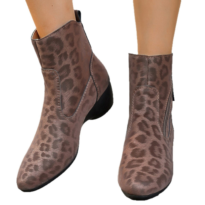 Elegant women's boots with animal print design and side zipper Lune London