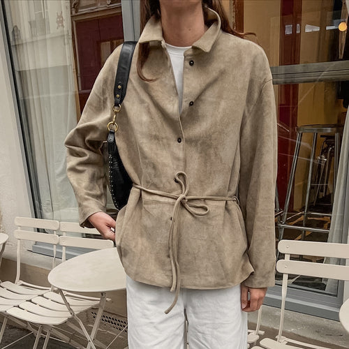 Velvet jacket for women with a belted waist and elegant details Lune London