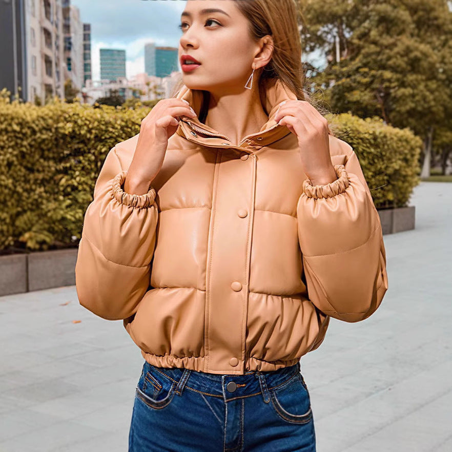 Women's quilted short winter down jacket with practical cuffs Lune London