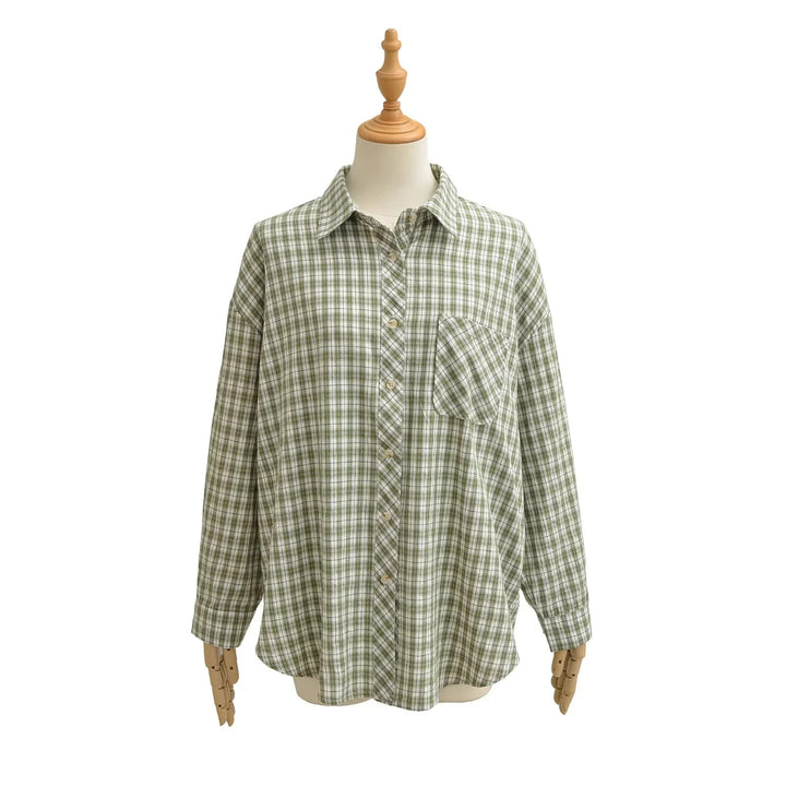 Plaid shirt for women with trendy cut and chest pocket Lune London
