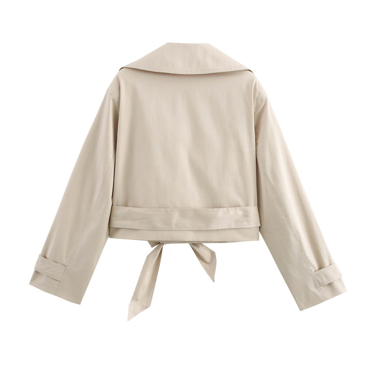 Elegant cropped trench coat for women with stylish button details and a chic belt detail