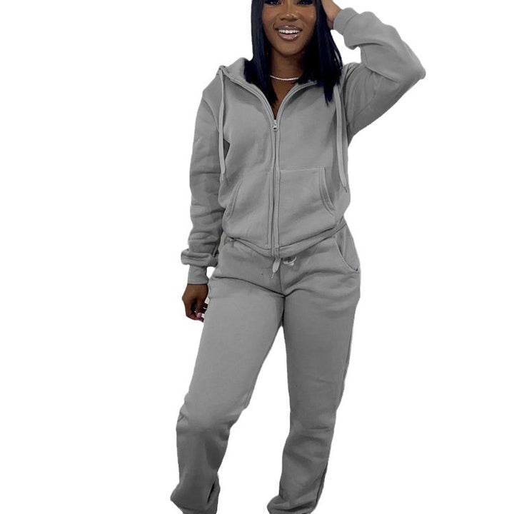 Women's sportswear with convenient zipper and elastic waistband Lune London