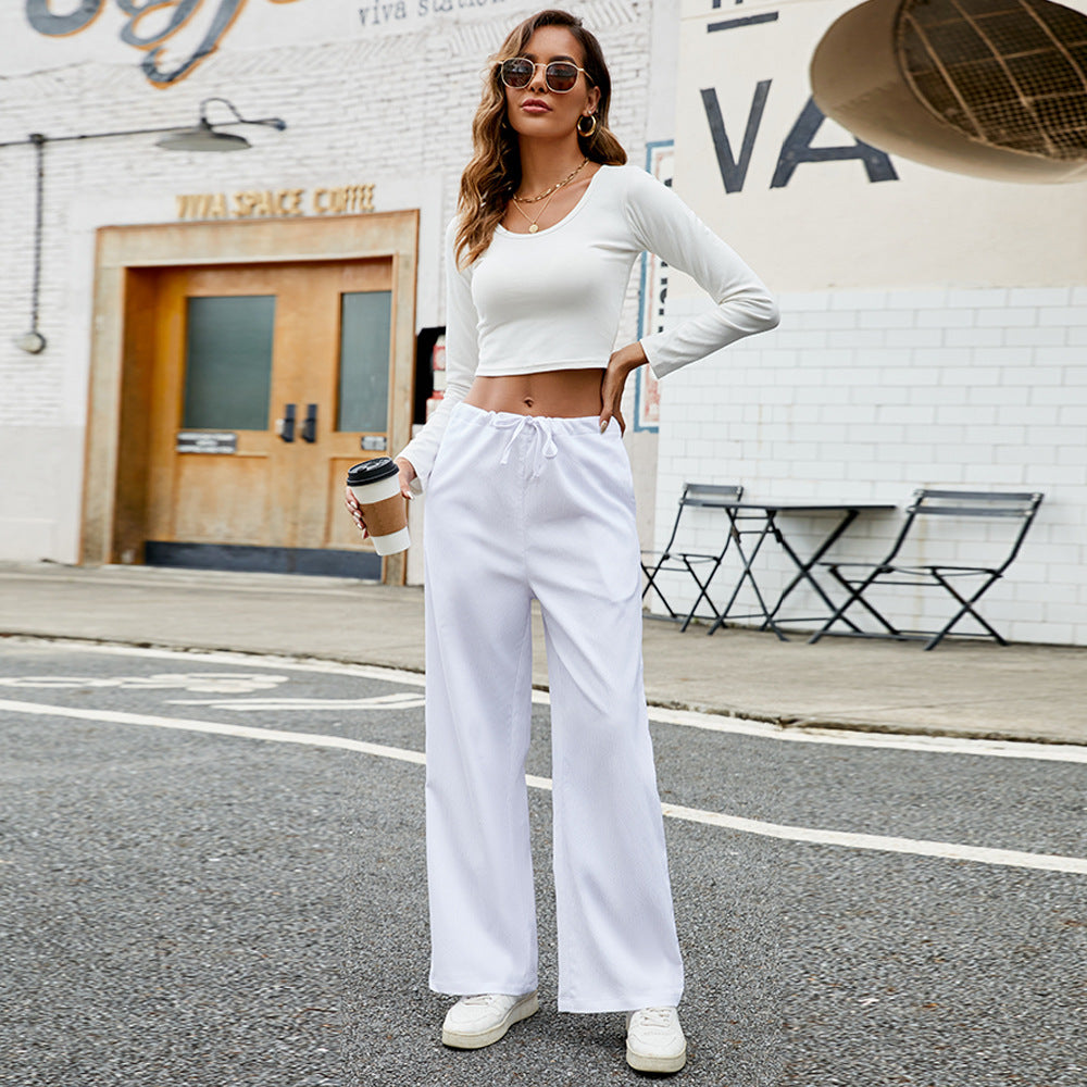 Pantalons de jogging amples pour femmes avec taille élastique et poches pratiques Chic & Stil