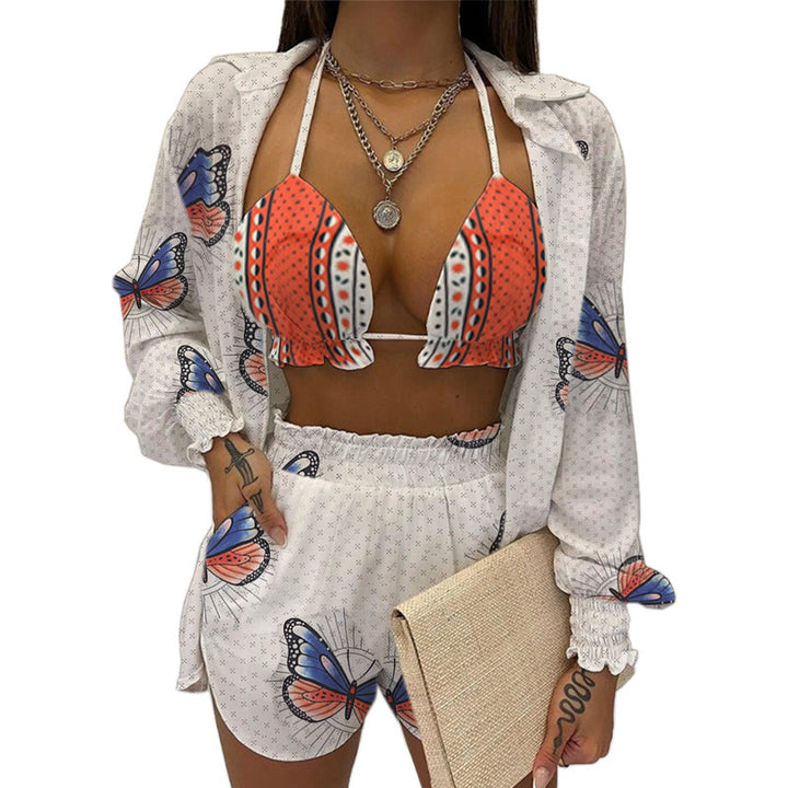 Tenue de plage pour femmes avec un design coloré de papillons et une coupe décontractée Lune London