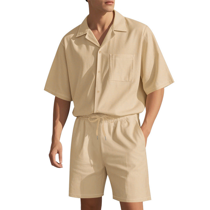 Comfortable short suit for men with elastic waistband and practical pockets Lune London