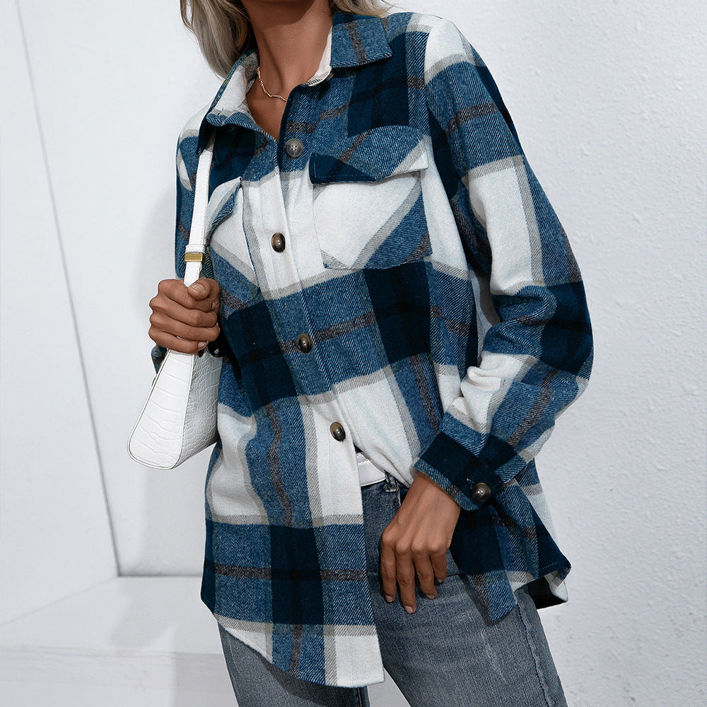 Plaid flannel jacket for women with a comfortable fit and practical pocket details Lune London