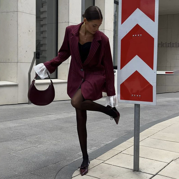 Blazer for women with an elegant striped look with voluminous sleeves Lune London