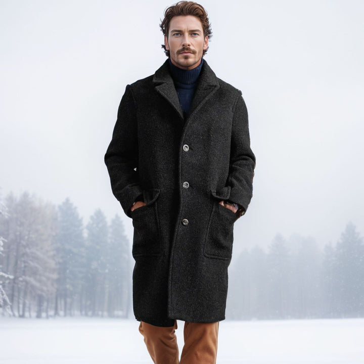 Elegant and warmer winter coat for men with a double-breasted button row and practical pockets Lune London