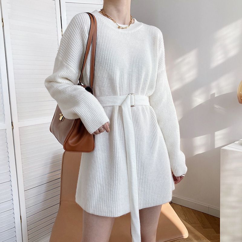 Pull en maille à la mode pour femmes avec ceinture Chic & Stil