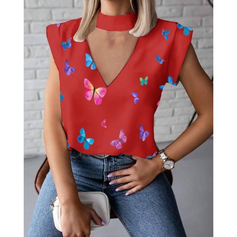 Top féminin avec décolleté en V profond et choker à la mode Chic & Stil
