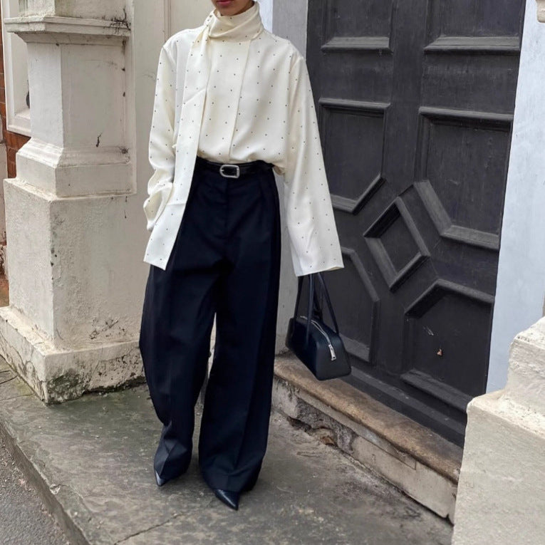 Elegant shirt for women with decorative belt and polka dots Lune London