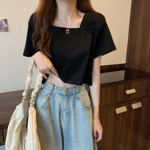 Women Cropped T-Shirt with modern details Lune London